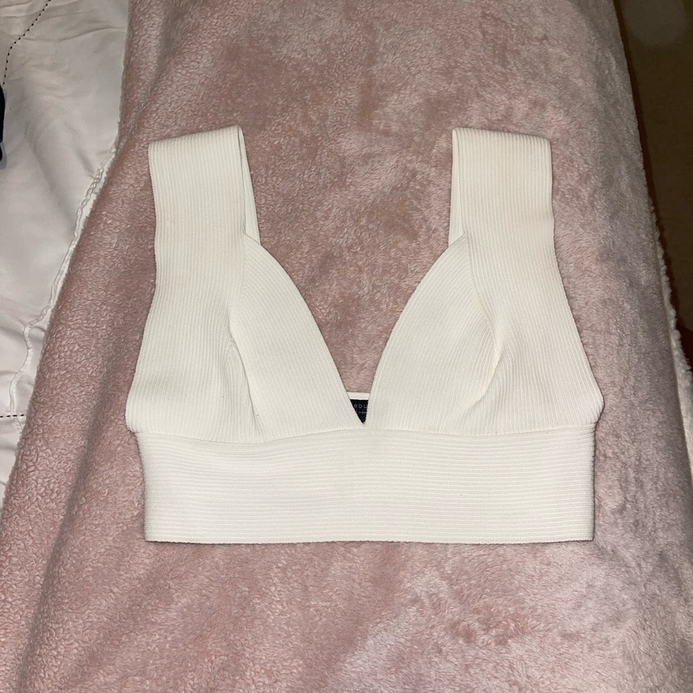 White ribbed crop top